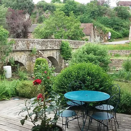 Du Pont Saint-céneri-le-gérei Dans Les Alpes Mancelles * Saint-Ceneri-le-Gerei