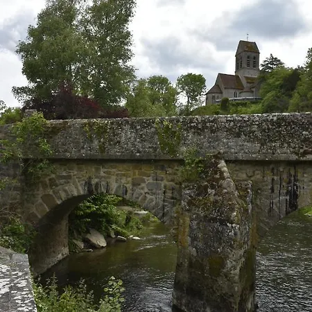Du Pont Saint-céneri-le-gérei Dans Les Alpes Mancelles Casa vacanze