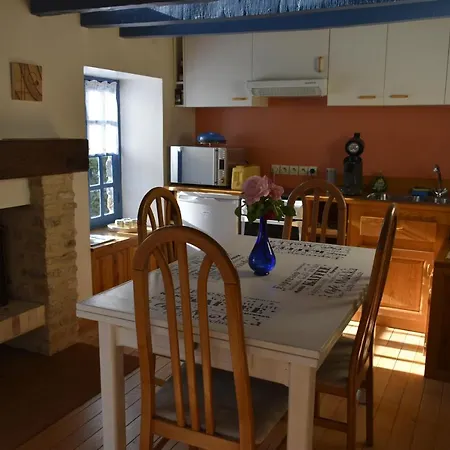 Du Pont Saint-céneri-le-gérei Dans Les Alpes Mancelles Saint-Ceneri-le-Gerei