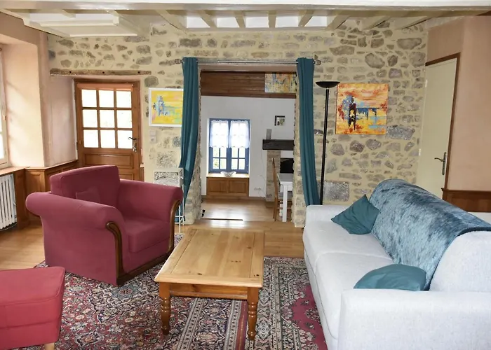 Du Pont Dans Les Alpes Mancelles Holiday home Saint-Ceneri-le-Gerei