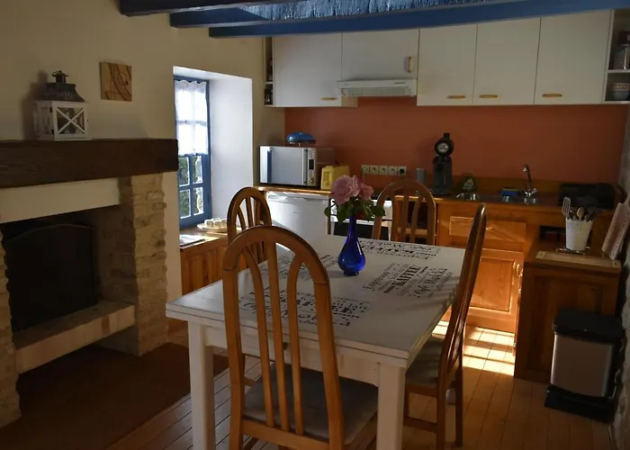 Du Pont Dans Les Alpes Mancelles Saint-Ceneri-le-Gerei